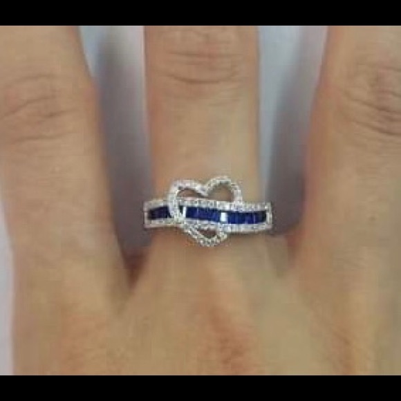 Sterling Silver Exotic Heart Blue Sapphire CZ Ring - Picture 3 of 5